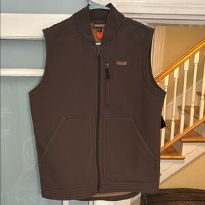 Patagonia Men's Dark Brown Vest